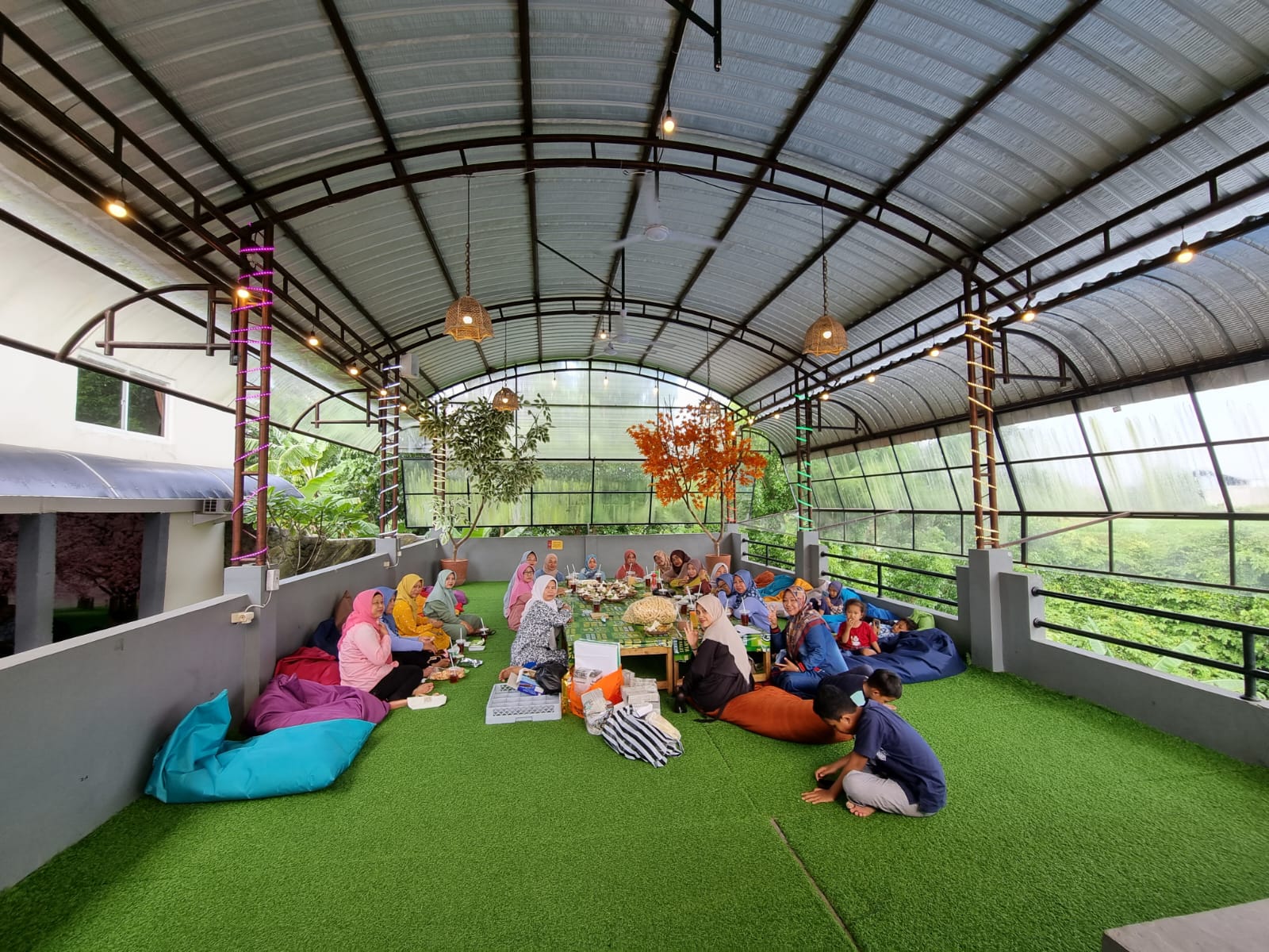Suasana Resto